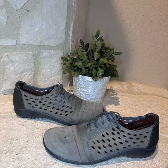 NOAT Lalo grey suede perforated sneaker sz 42 - Picture 3 of 6